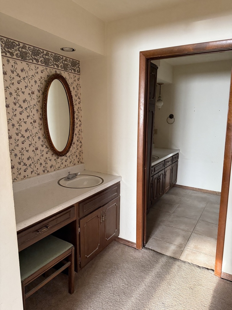 406 S Walnut Street Property Photo 18