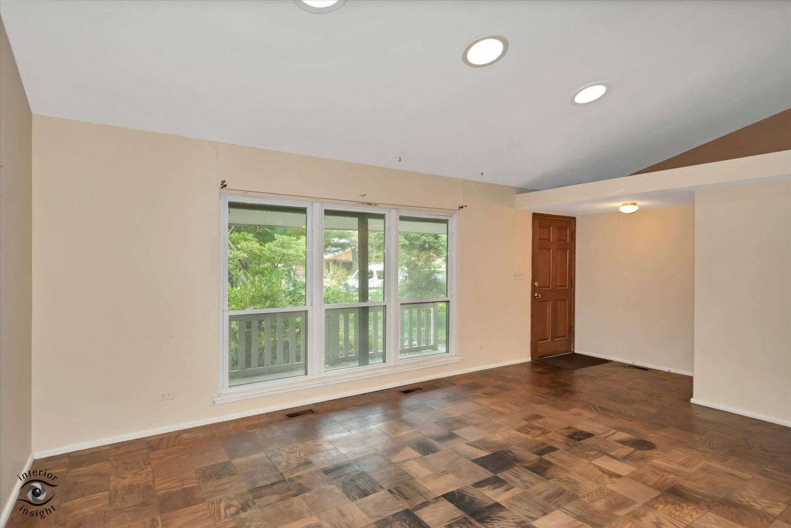 208 Shady Lane Property Photo 3