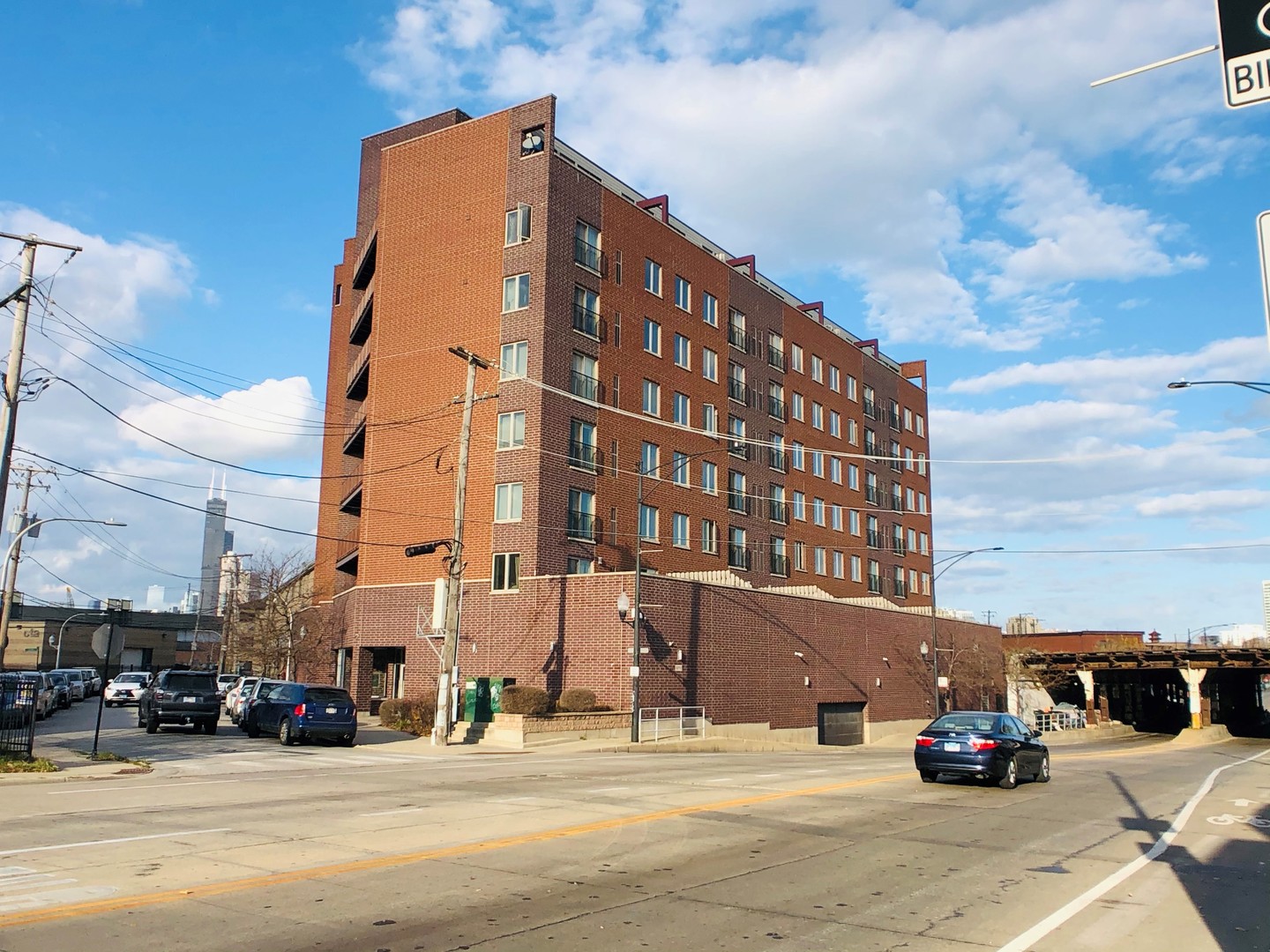 2272 S Archer Avenue 8B Property Photo 1