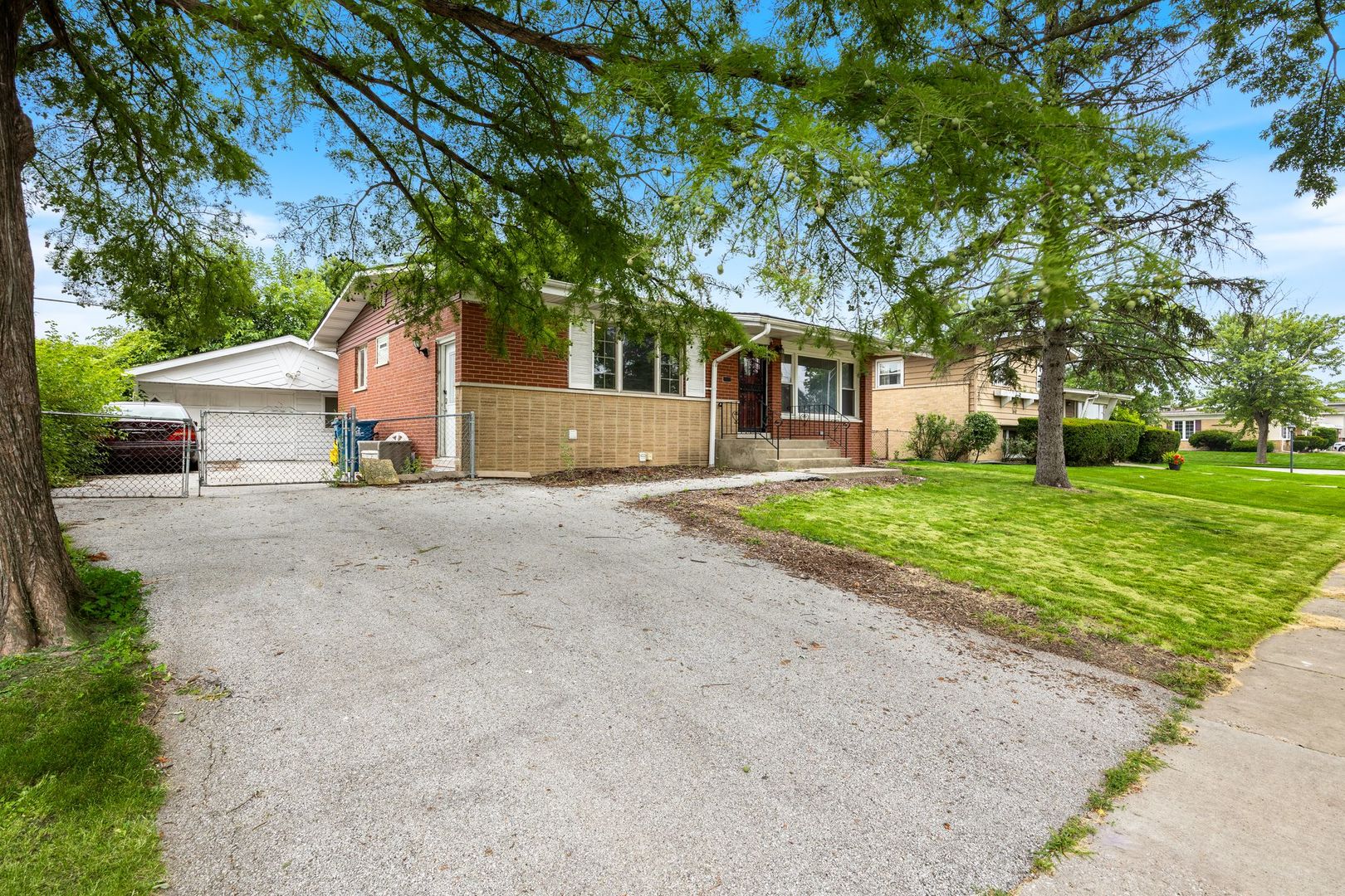 196 Craig Drive Property Photo 2