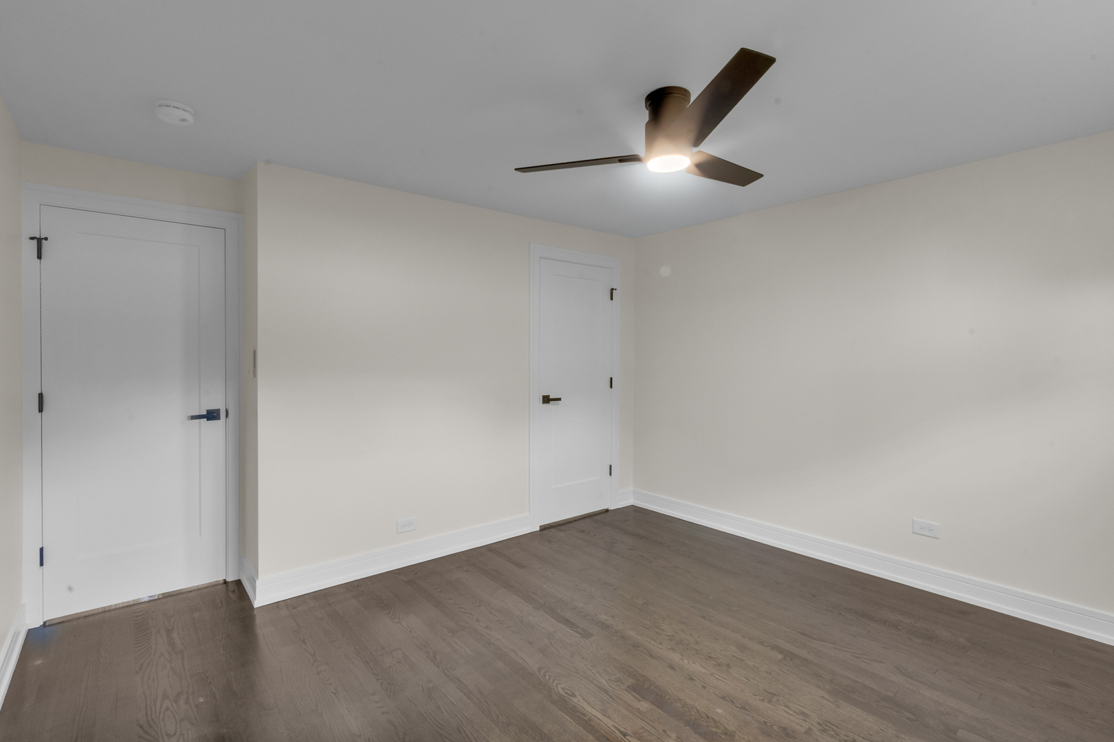 930 E 161st Place Property Photo 15