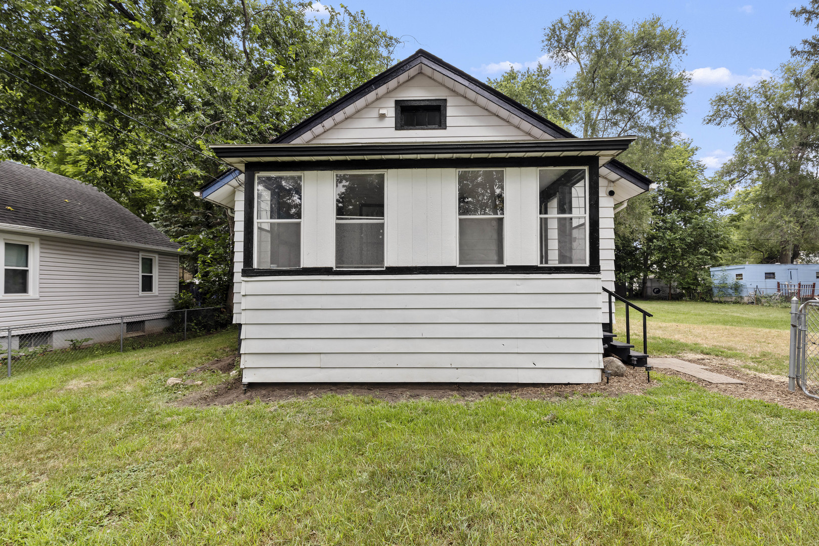 2738 Marshall Street Property Photo 1