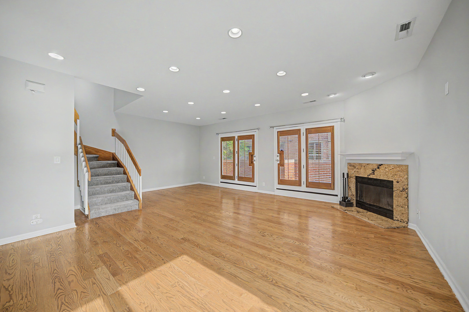 727 S Ashland Avenue B Property Photo 4