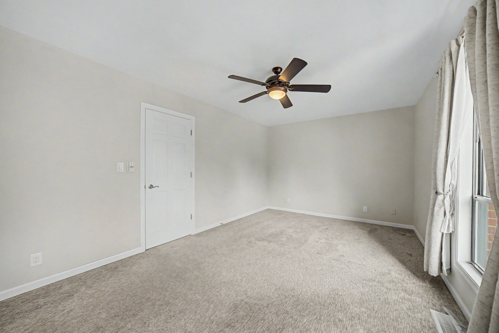 727 S Ashland Avenue B Property Photo 12