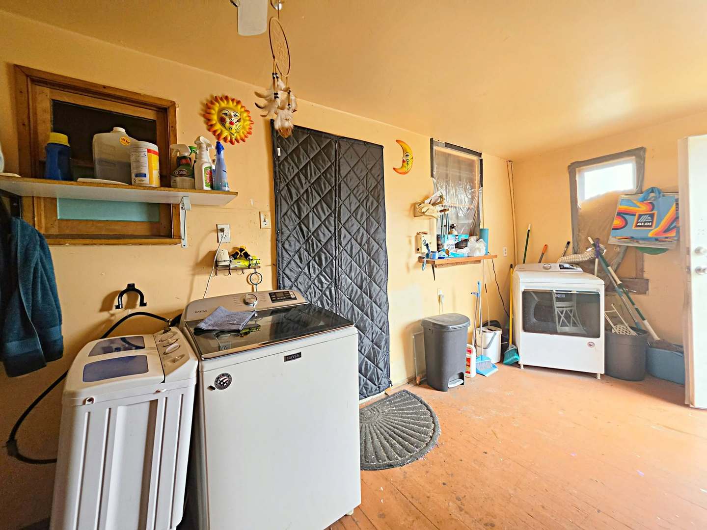 2505 W 45th Street Property Photo 9