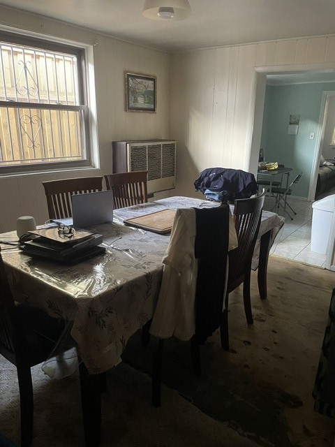 3006 N Natoma Avenue Property Photo 6