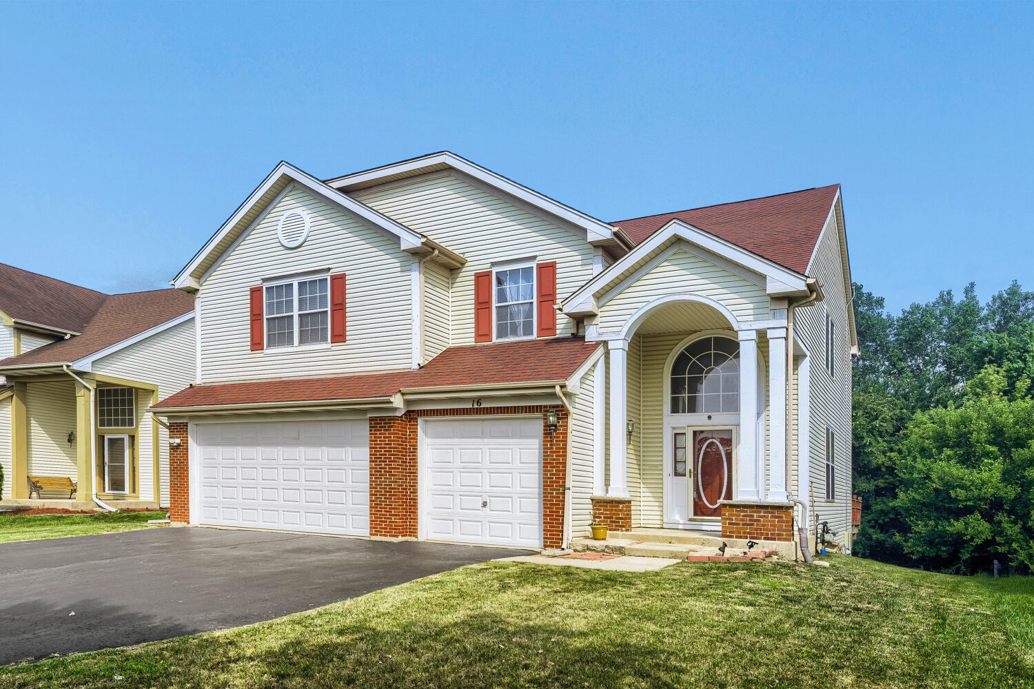 16 CLOVER Circle Property Photo 1