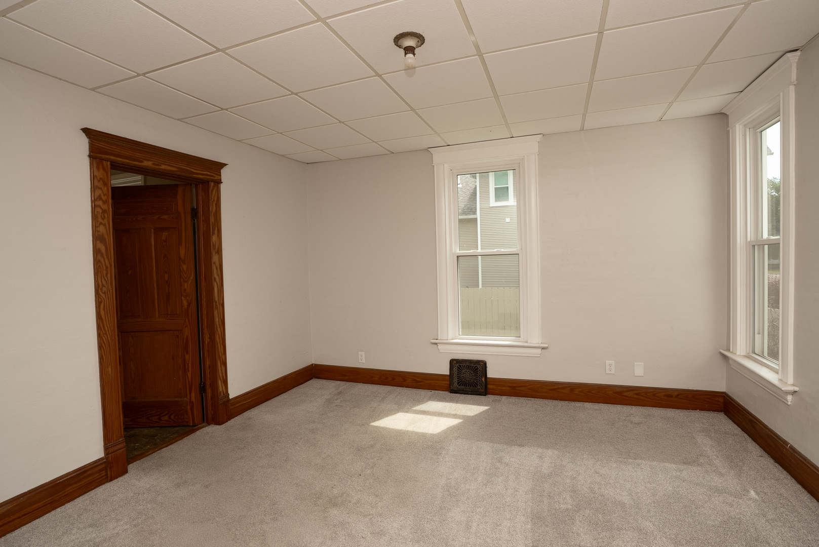 808 6th Street Property Photo 7