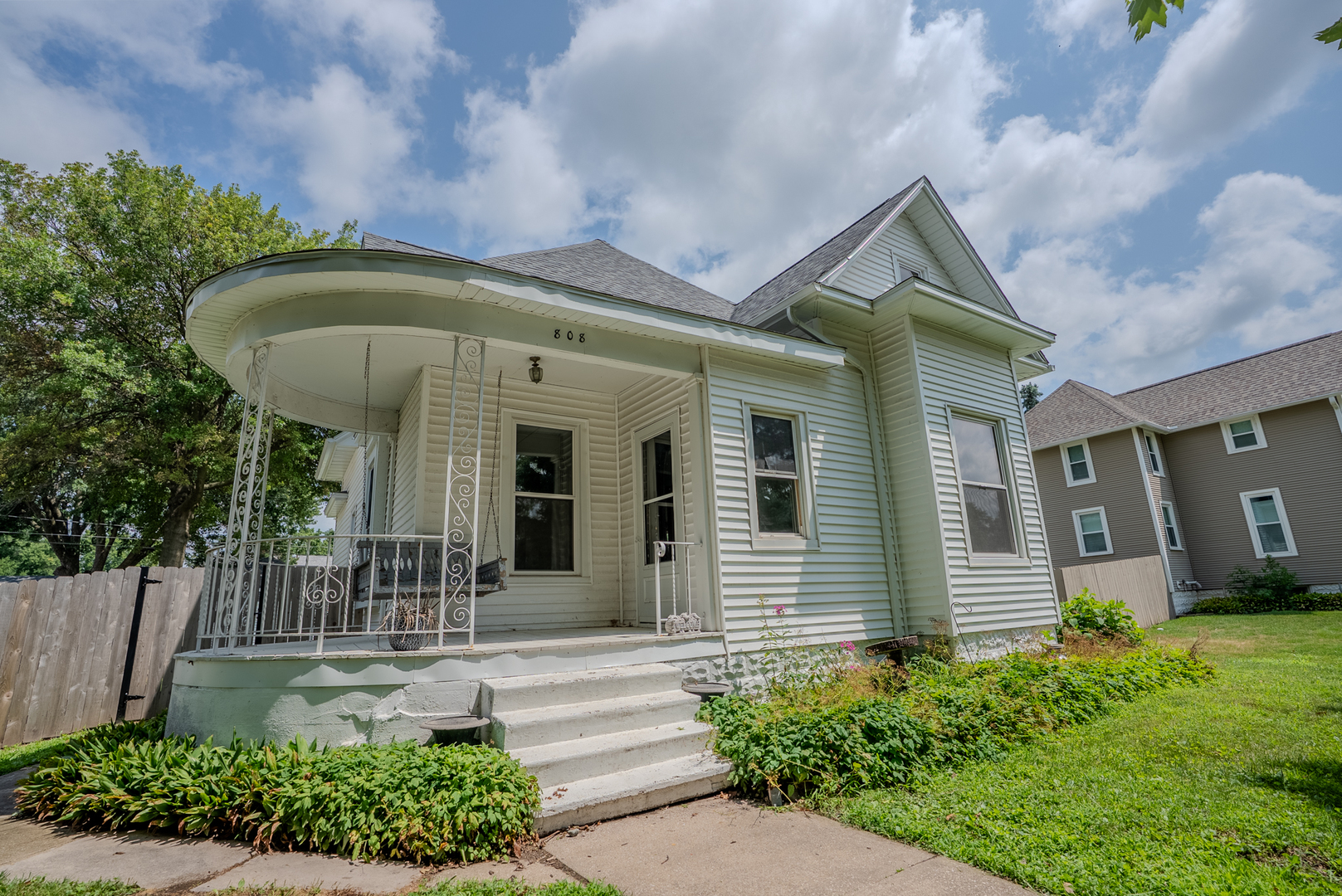 808 6th Street Property Photo 15