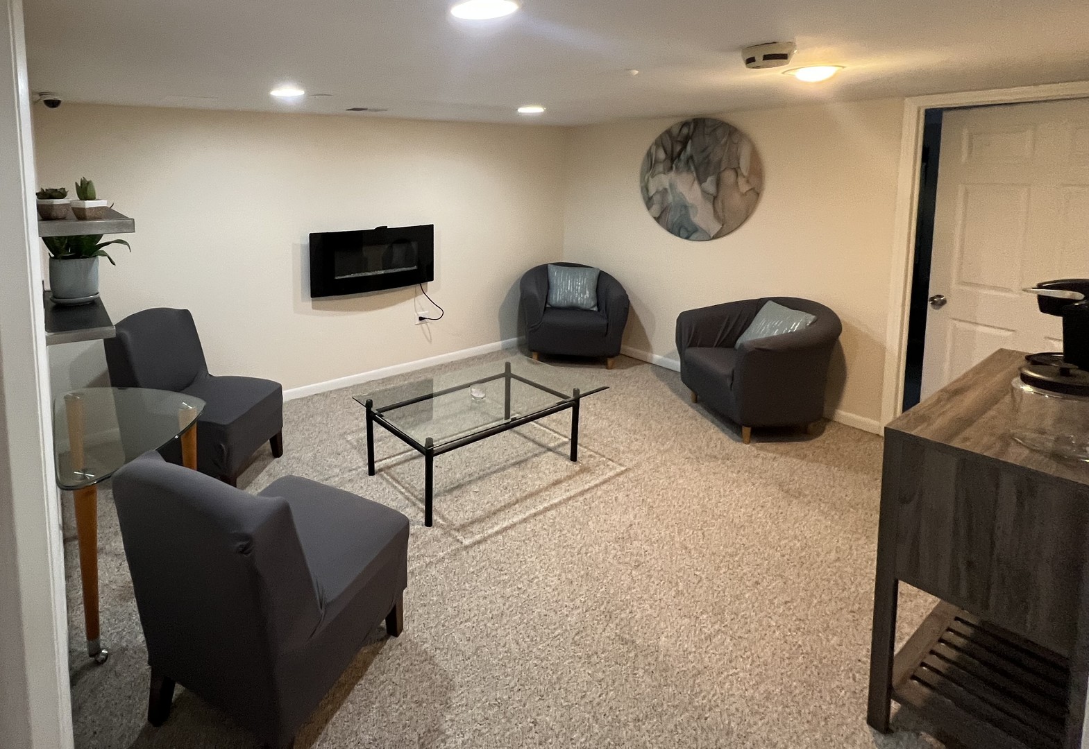 1224 Plainfield Road Property Photo 1