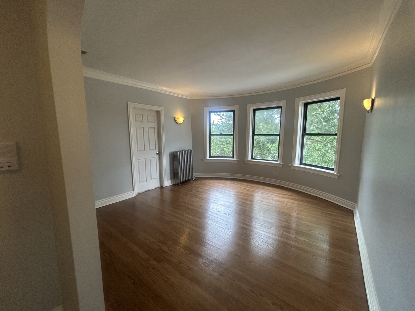 4434 W Gunnison Avenue 3 Property Photo 3