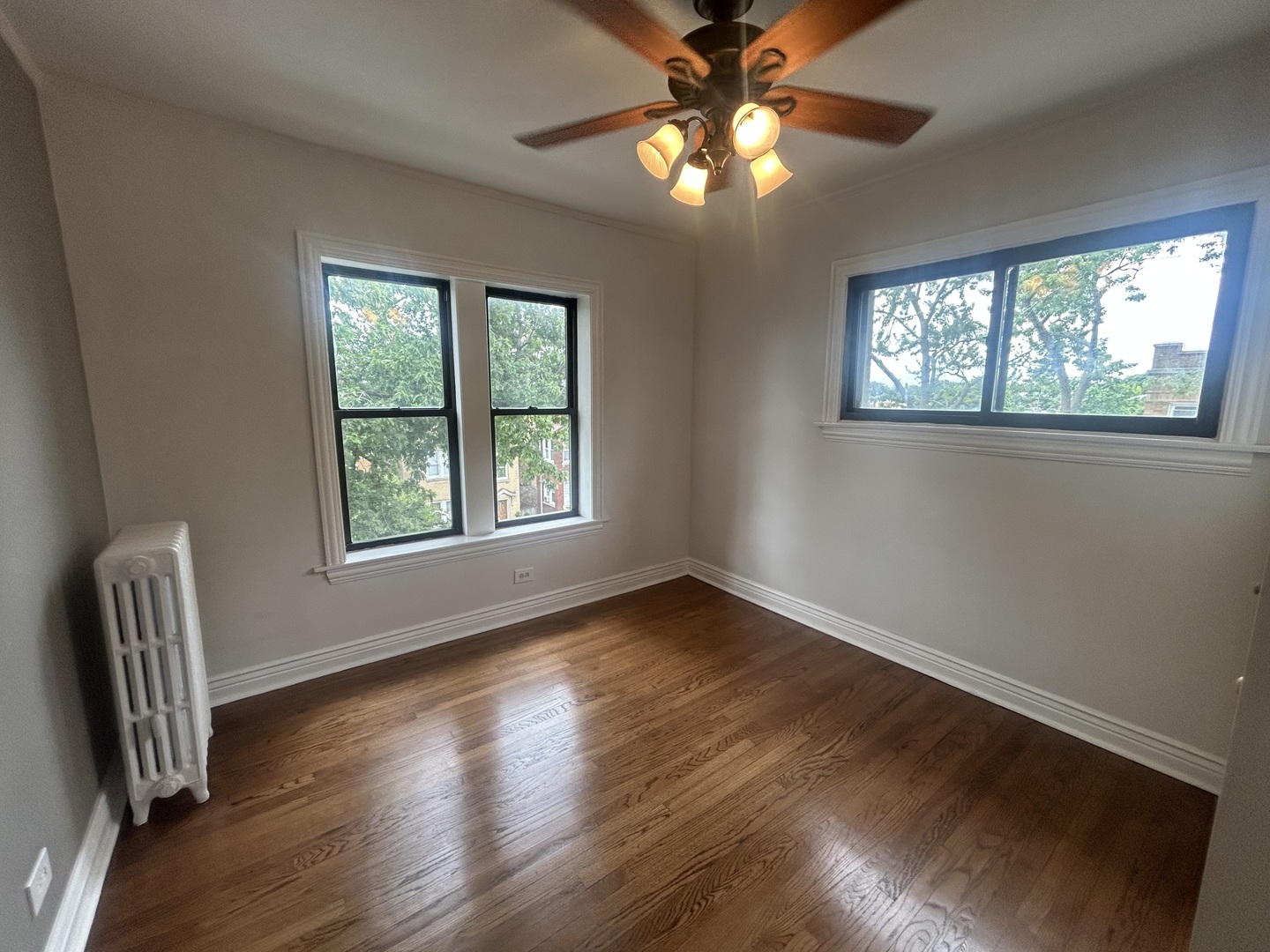 4434 W Gunnison Avenue 3 Property Photo 6