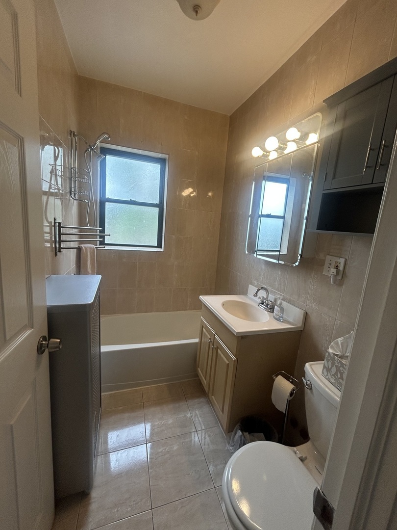 4434 W Gunnison Avenue 3 Property Photo 8