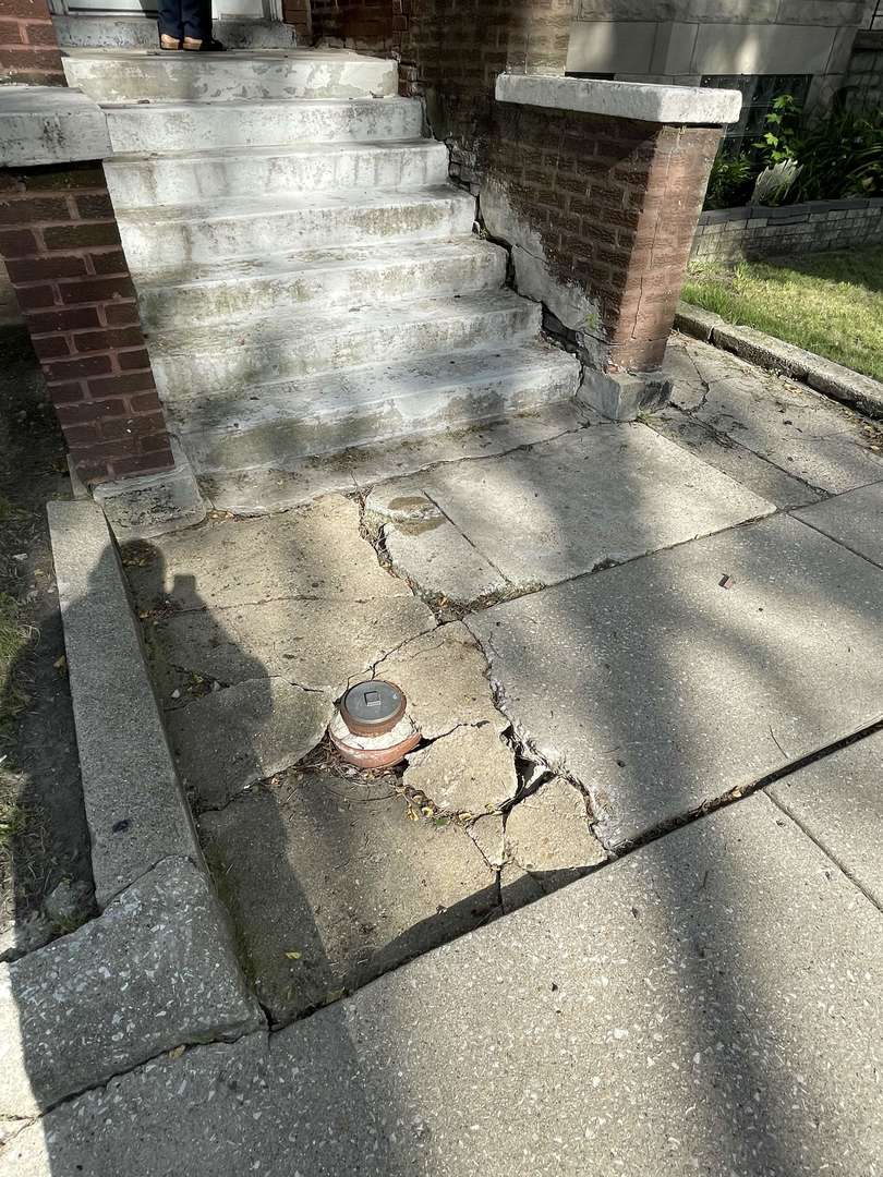 6036 S Marshfield Avenue Property Photo 2