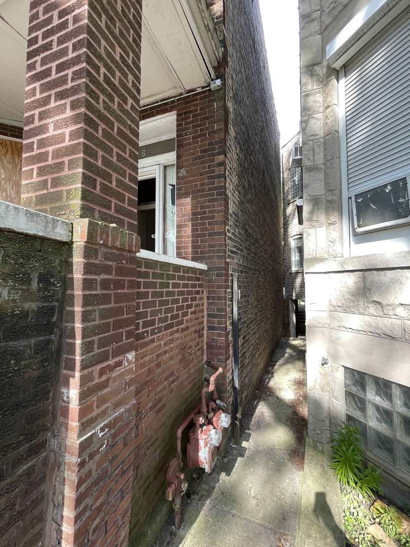 6036 S Marshfield Avenue Property Photo 7