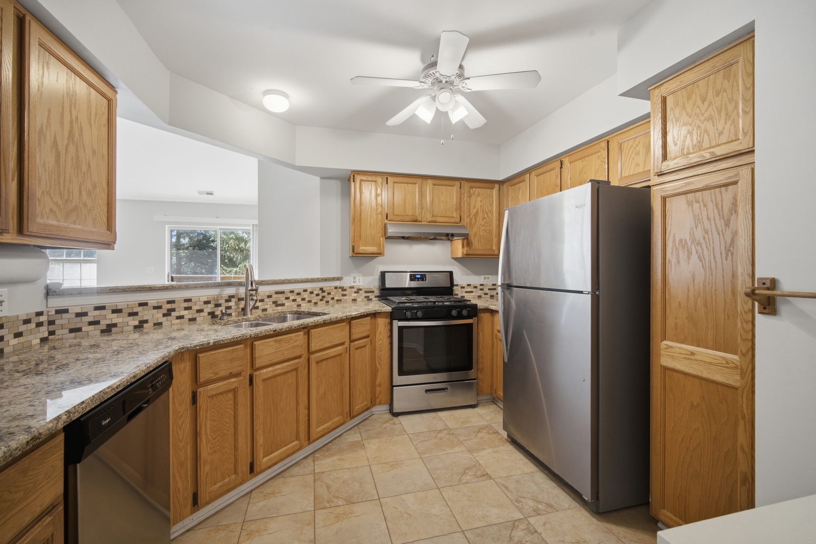 1911 N Silver Lake Road Property Photo 12