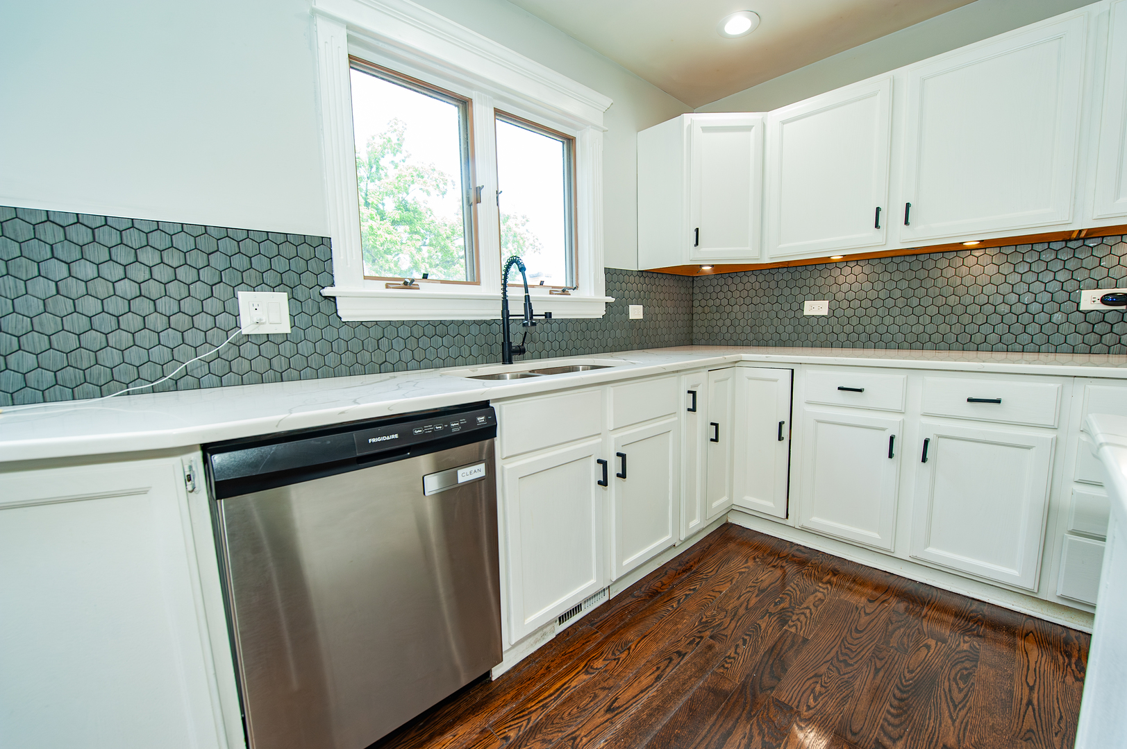 18910 W Orchard Lane Property Photo 16