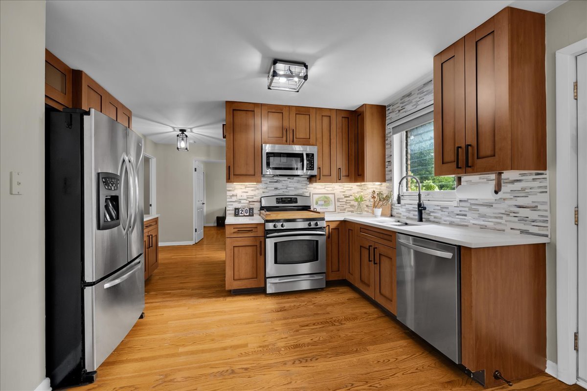 707 S Gables Boulevard Property Photo 11
