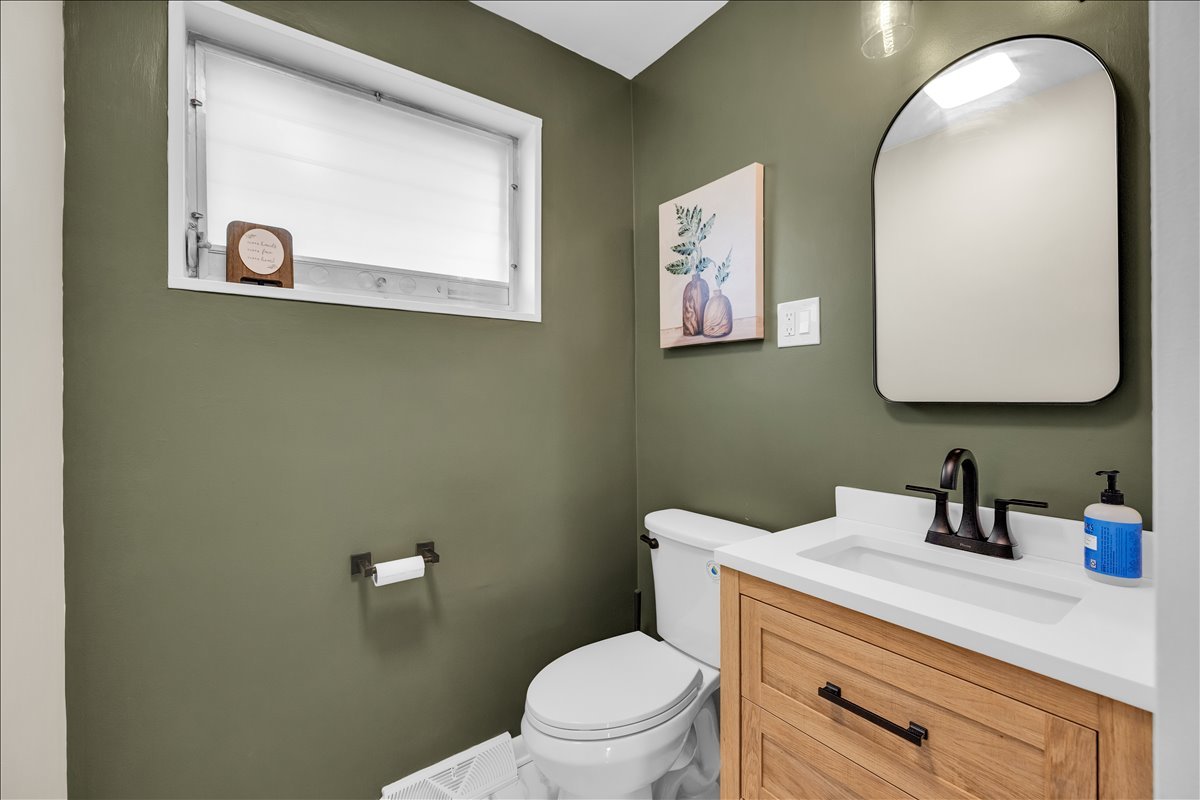 707 S Gables Boulevard Property Photo 15