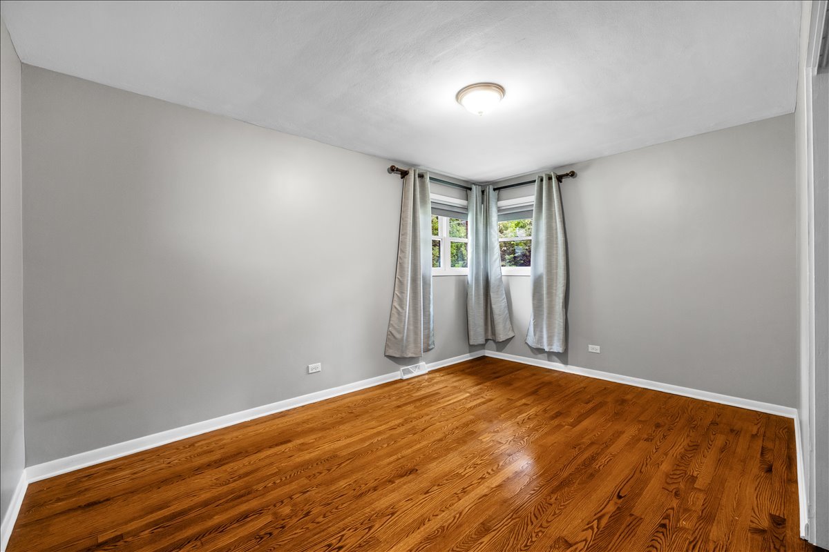 707 S Gables Boulevard Property Photo 18
