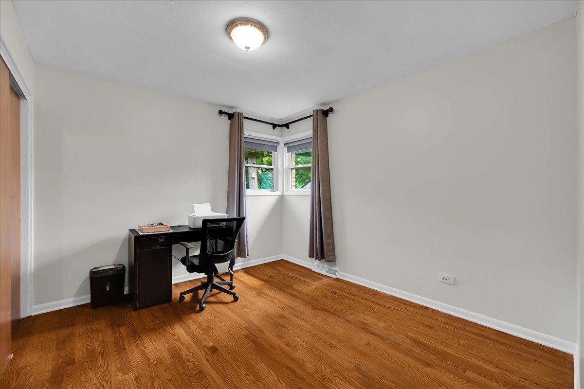 707 S Gables Boulevard Property Photo 20