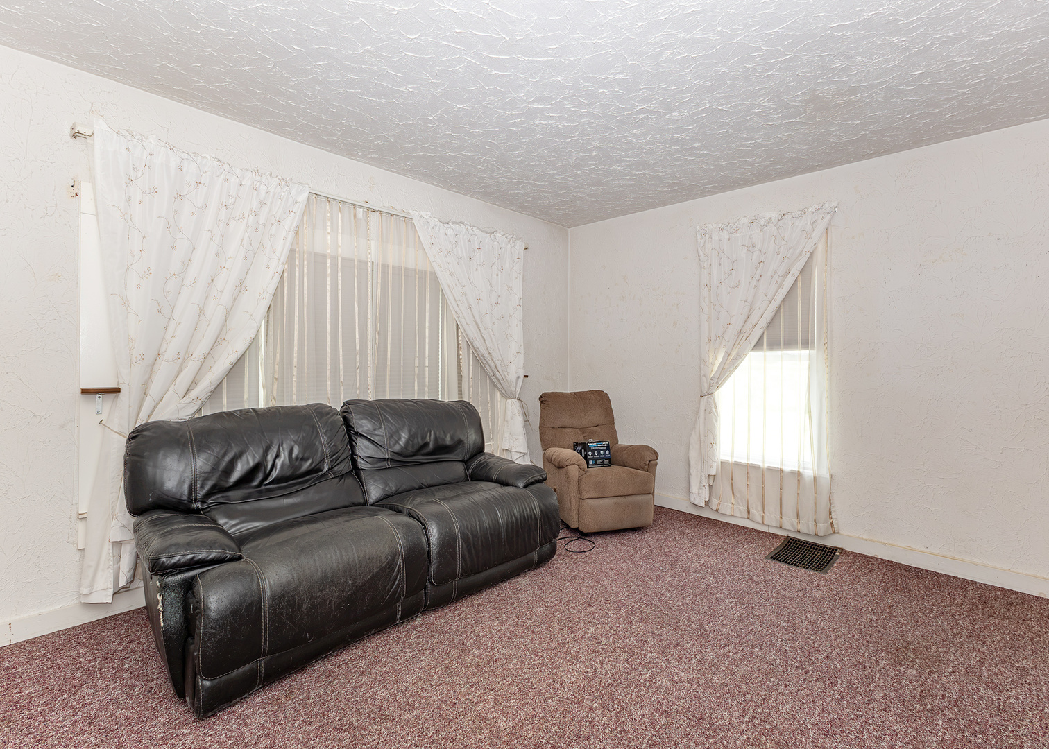6888 E 1200th Street Property Photo 15