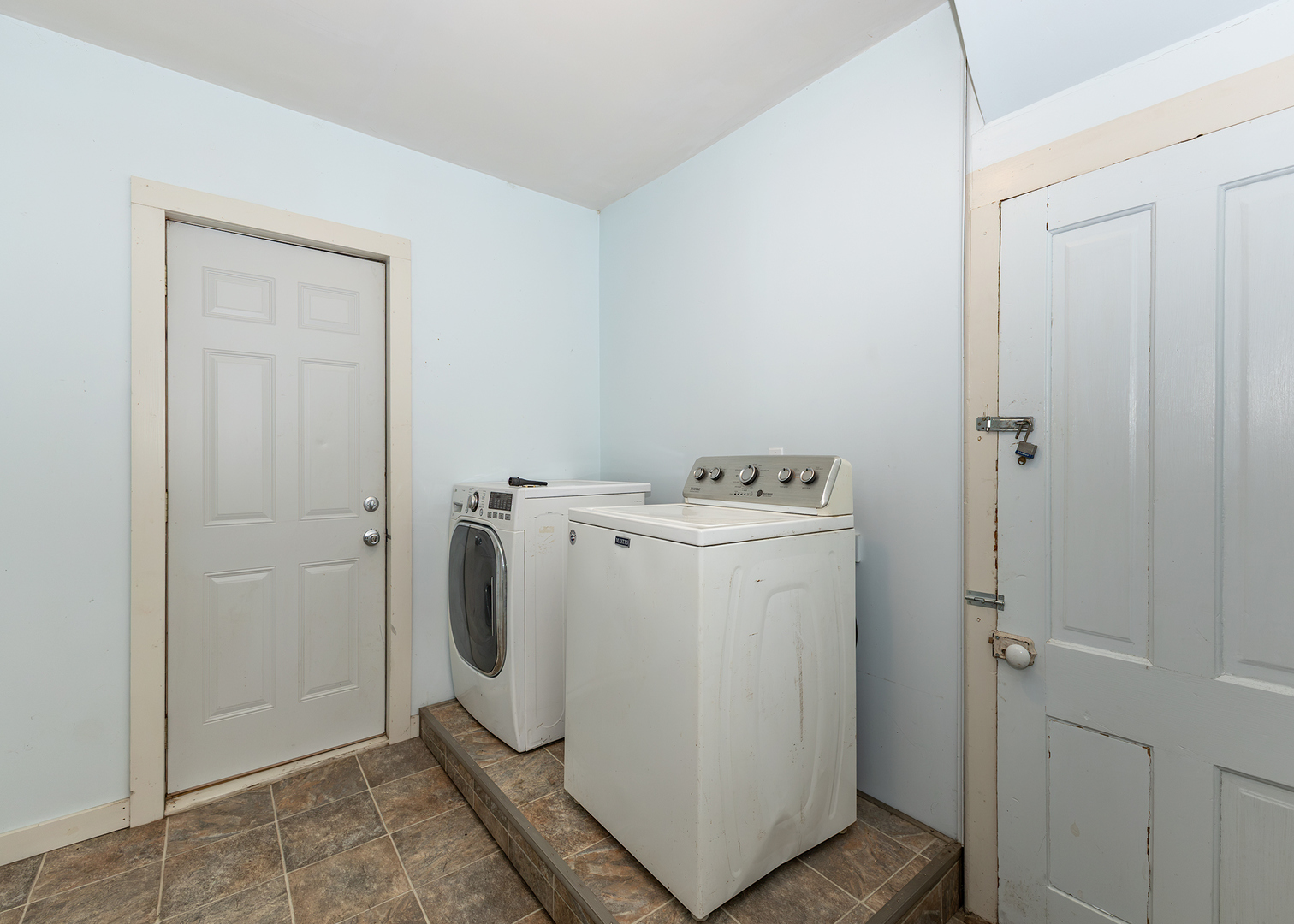 6888 E 1200th Street Property Photo 22