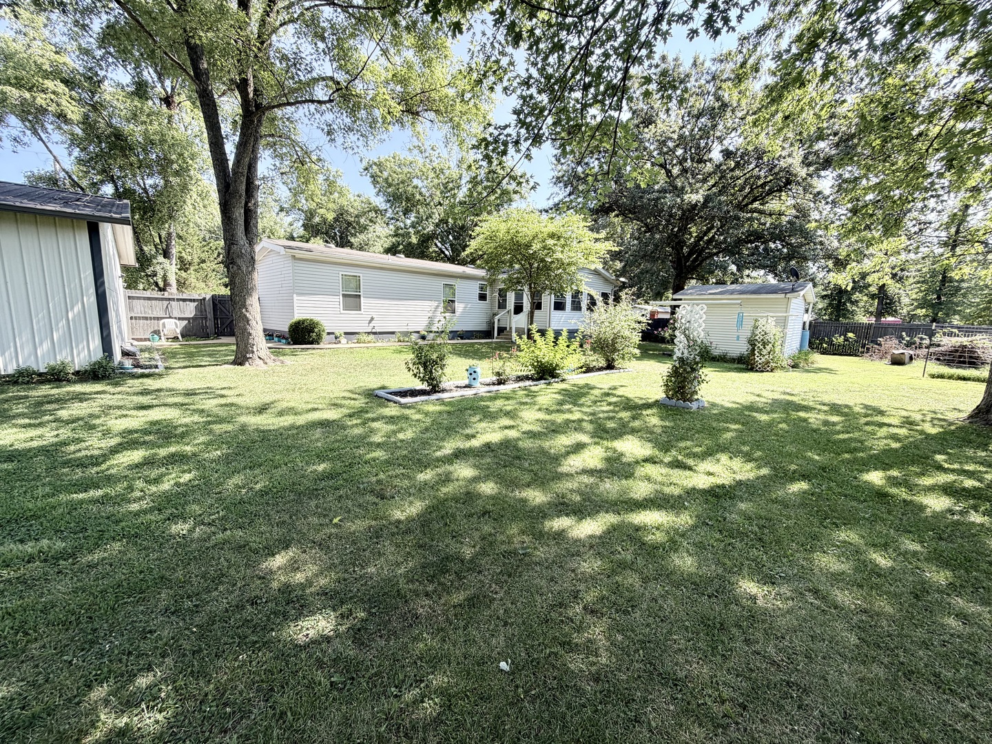 510 E 8th Street Property Photo 6