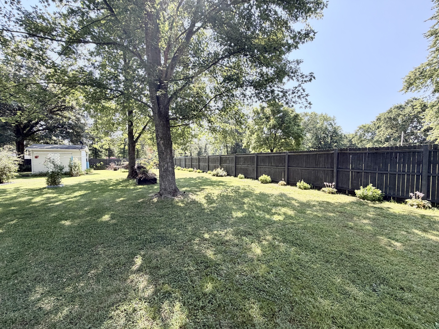 510 E 8th Street Property Photo 7