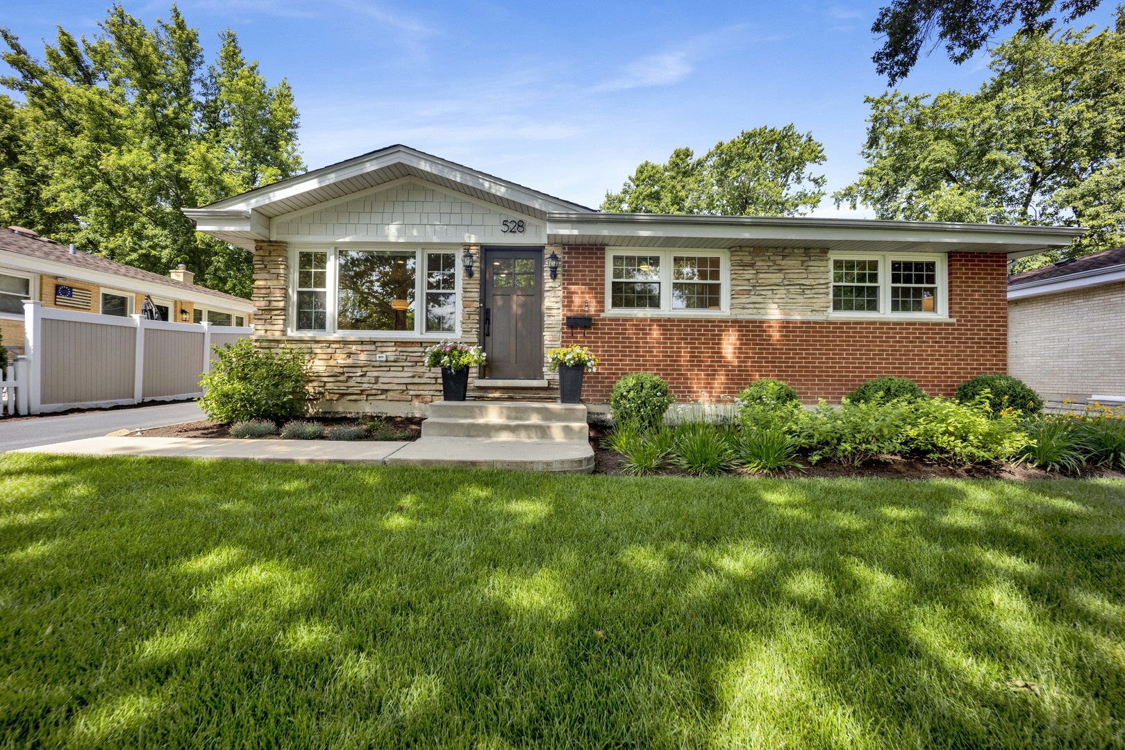 528 Kipling Court Property Photo 1