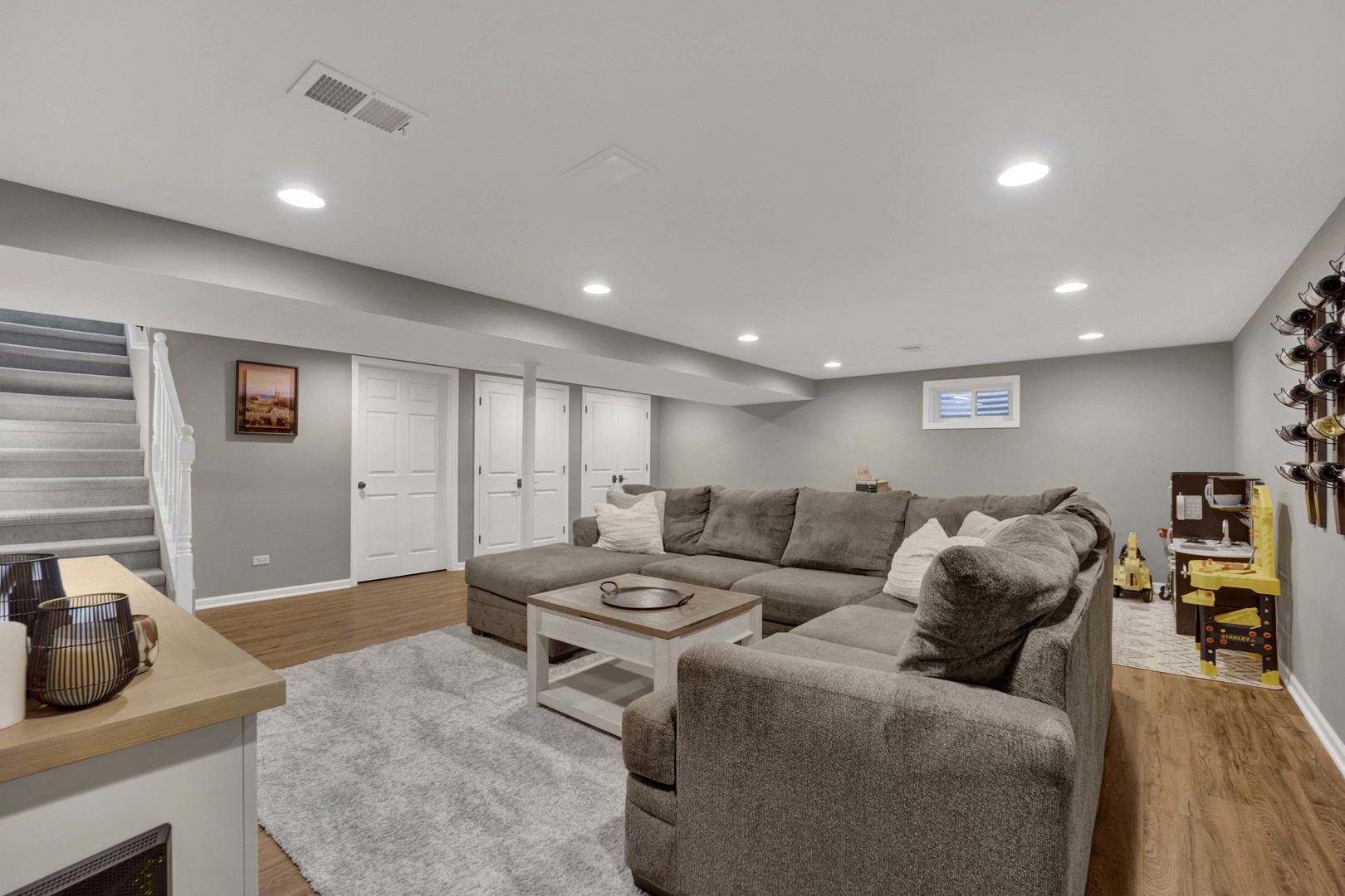 528 Kipling Court Property Photo 24