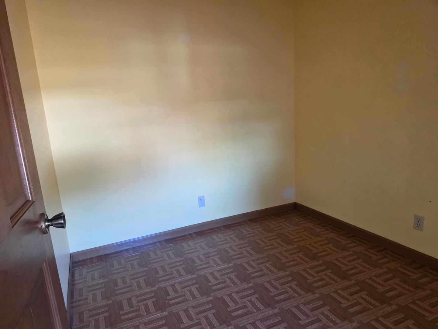 8404 Dorr Road Property Photo 13