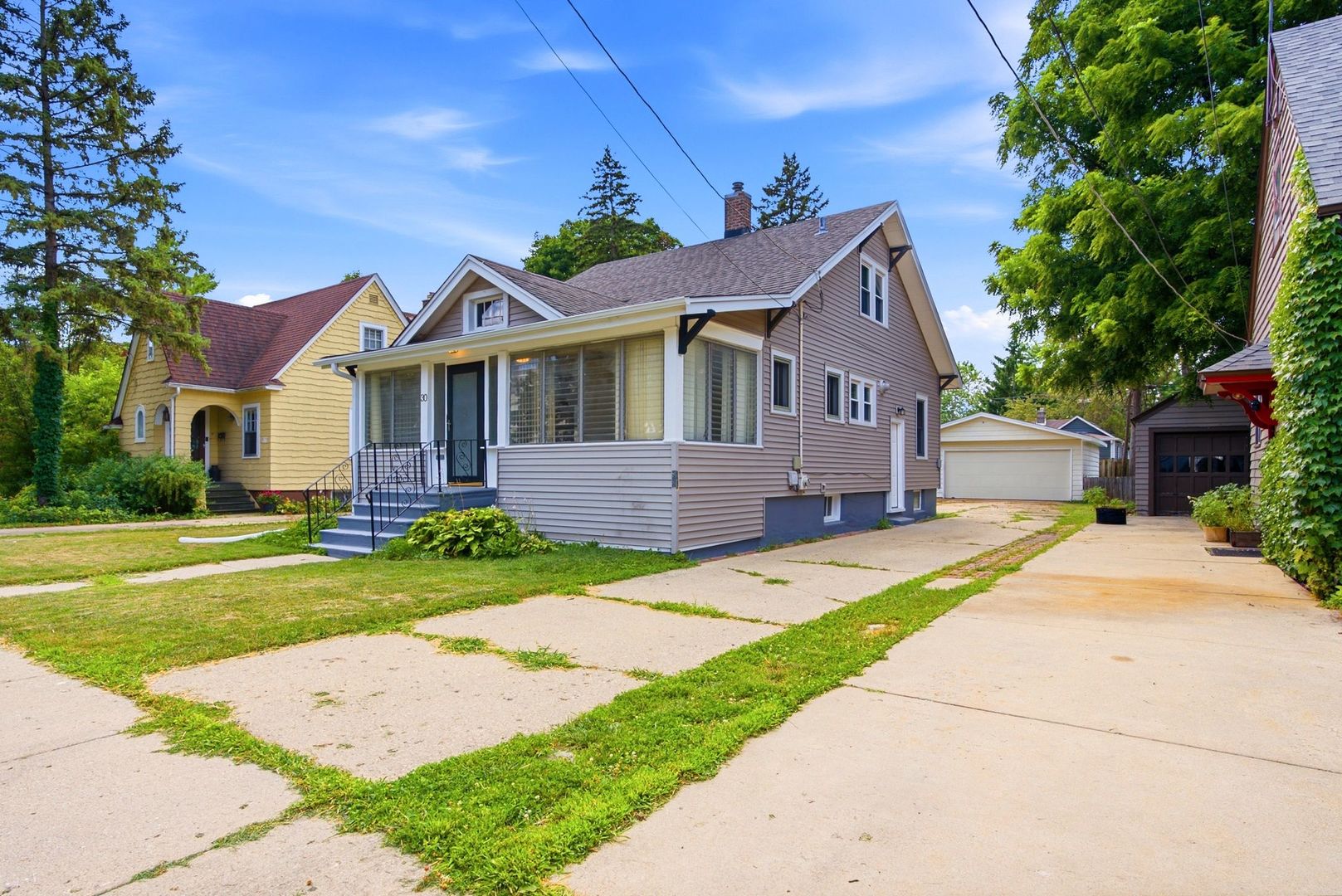 30 S Commonwealth Avenue Property Photo 2