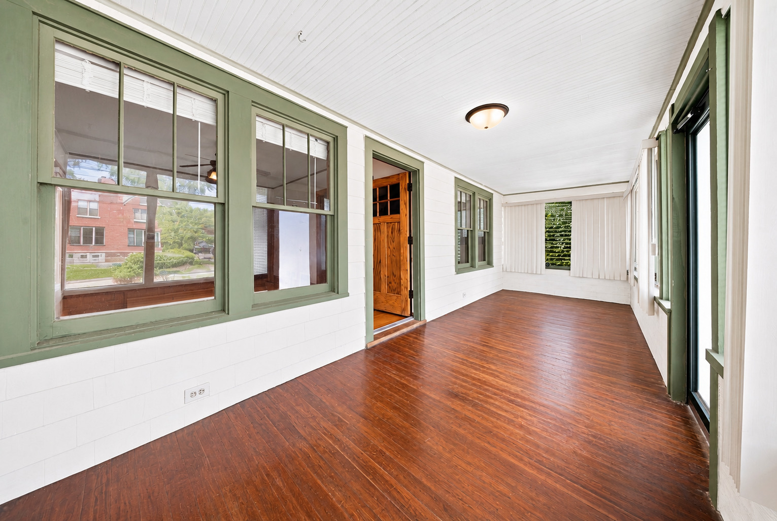 30 S Commonwealth Avenue Property Photo 3