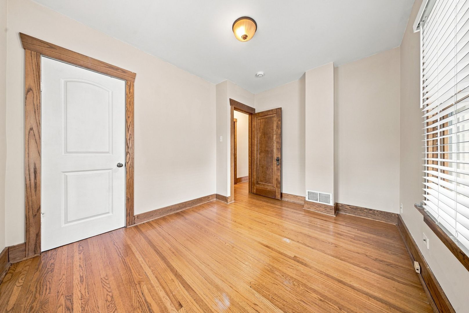 30 S Commonwealth Avenue Property Photo 14