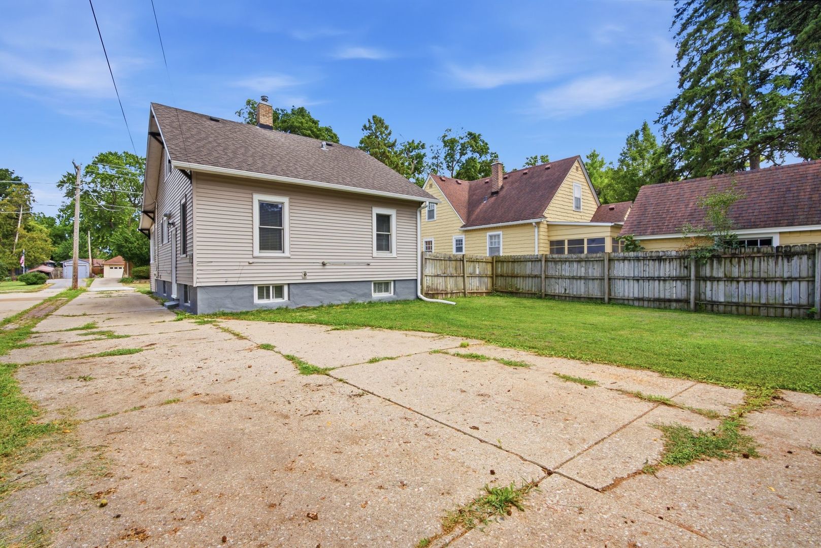 30 S Commonwealth Avenue Property Photo 25