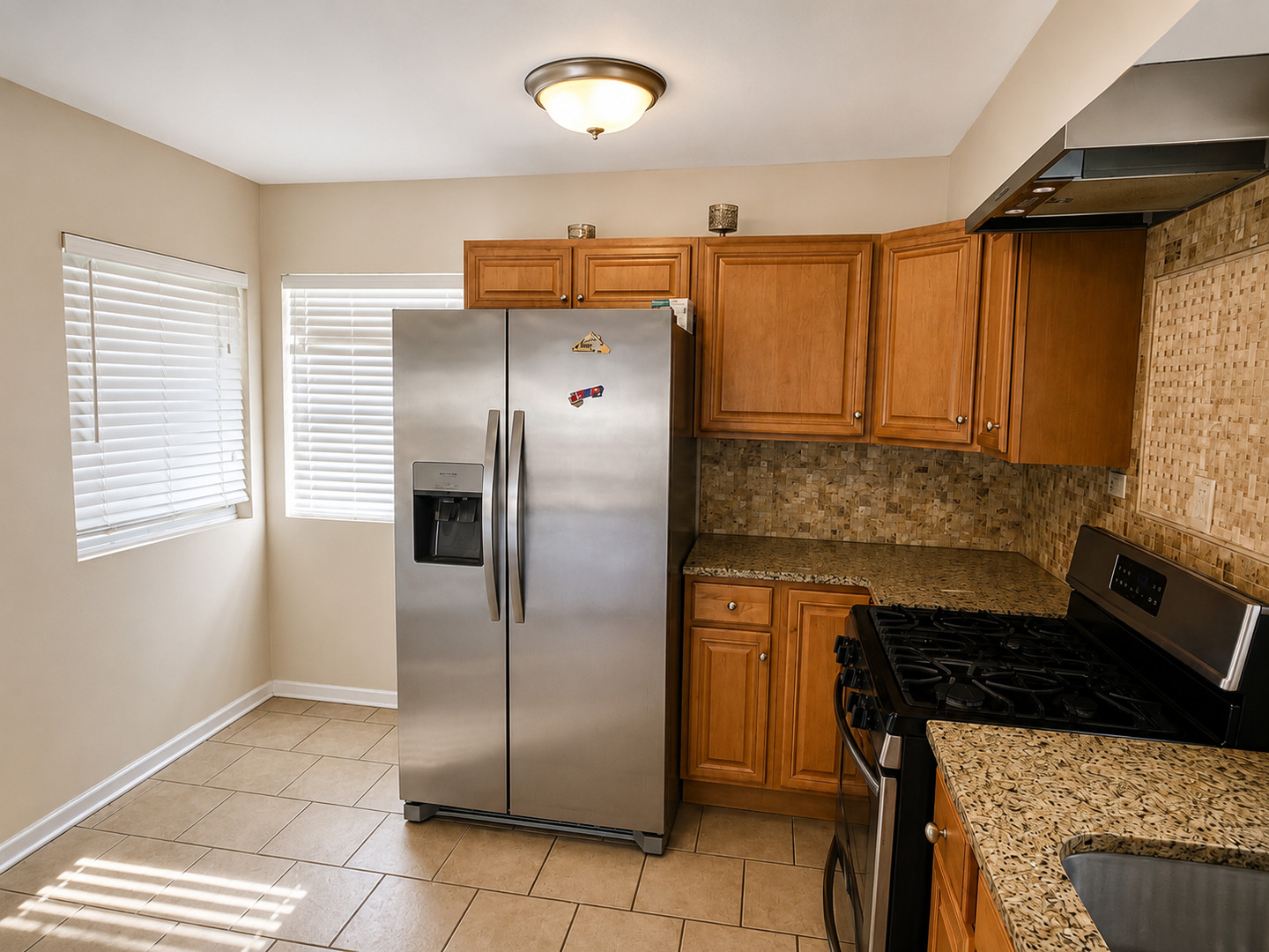8124 S Wabash Avenue Property Photo 4