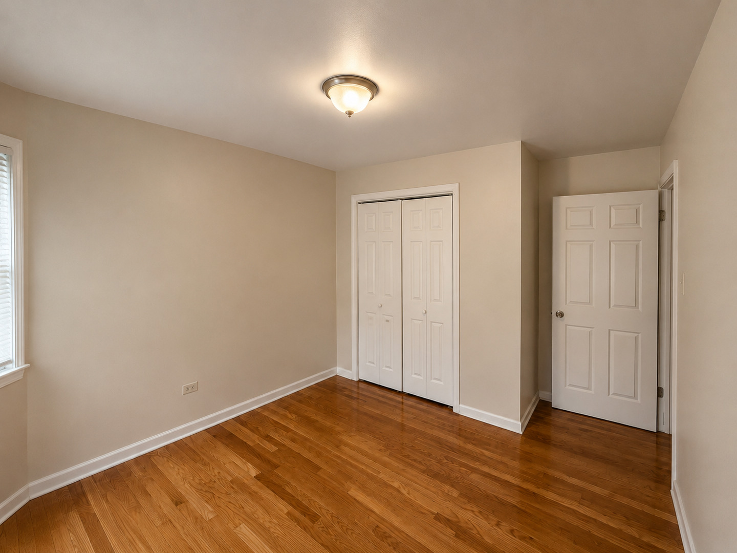 8124 S Wabash Avenue Property Photo 7