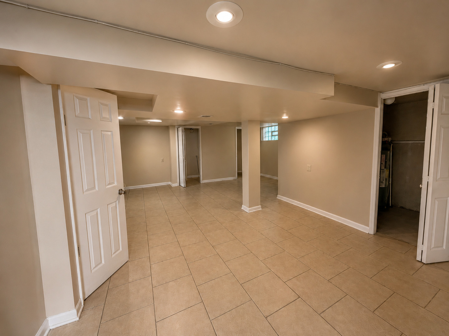 8124 S Wabash Avenue Property Photo 12
