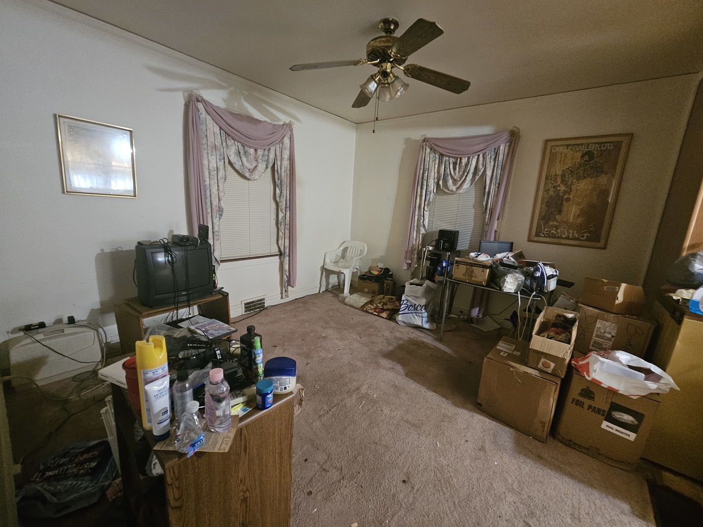 10401 S Forest Avenue Property Photo 13