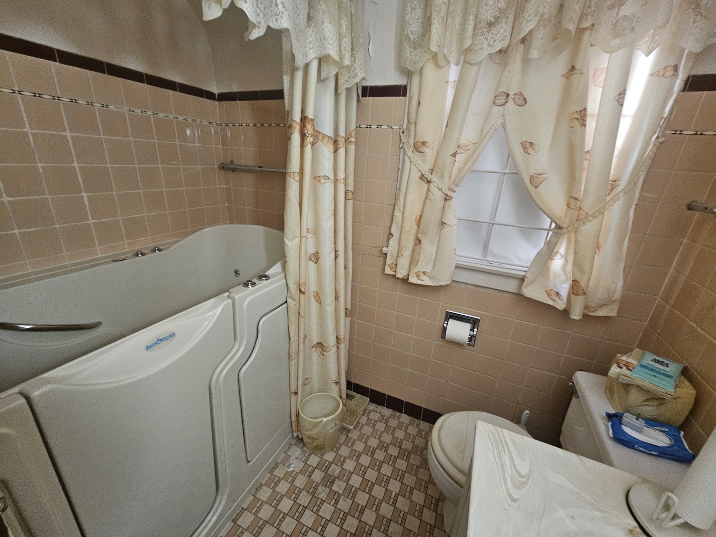 10401 S Forest Avenue Property Photo 14
