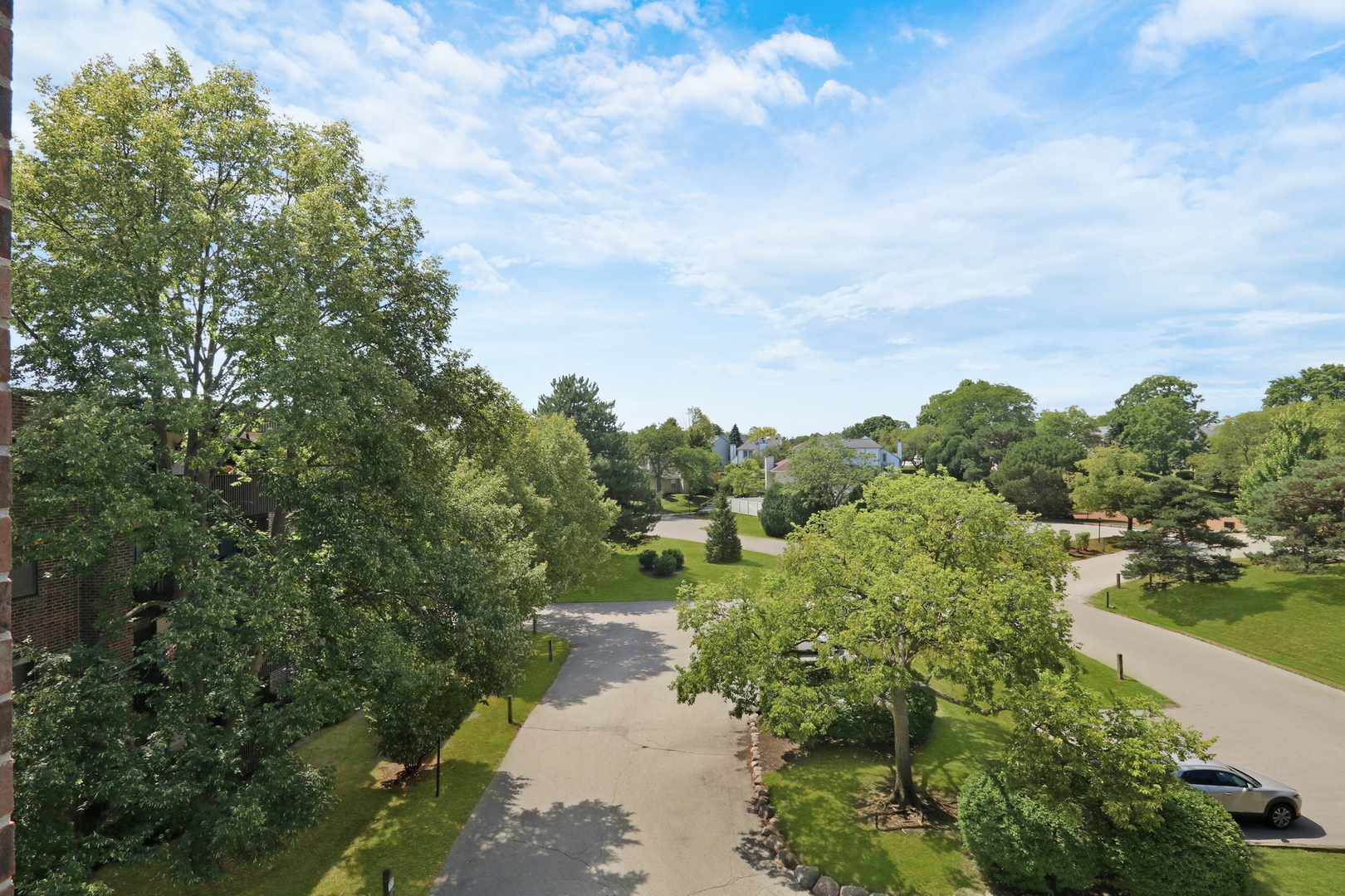 917 Vose Drive 405 Property Photo 20