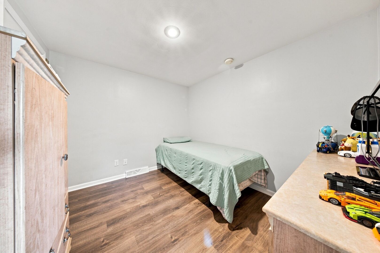 913 Church Road Property Photo 16