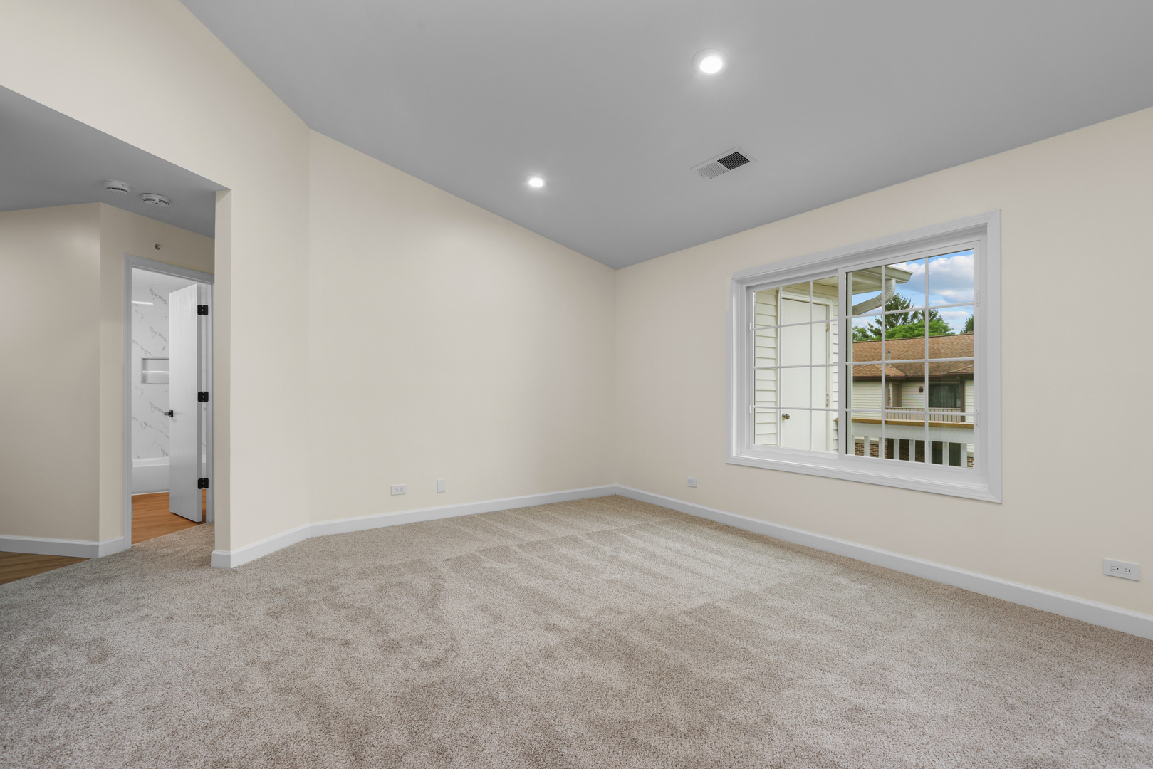 1727 W Hawkes Street 8 Property Photo 6