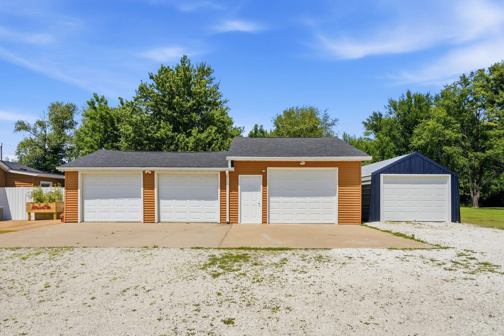 4223 193rd Street Property Photo 4