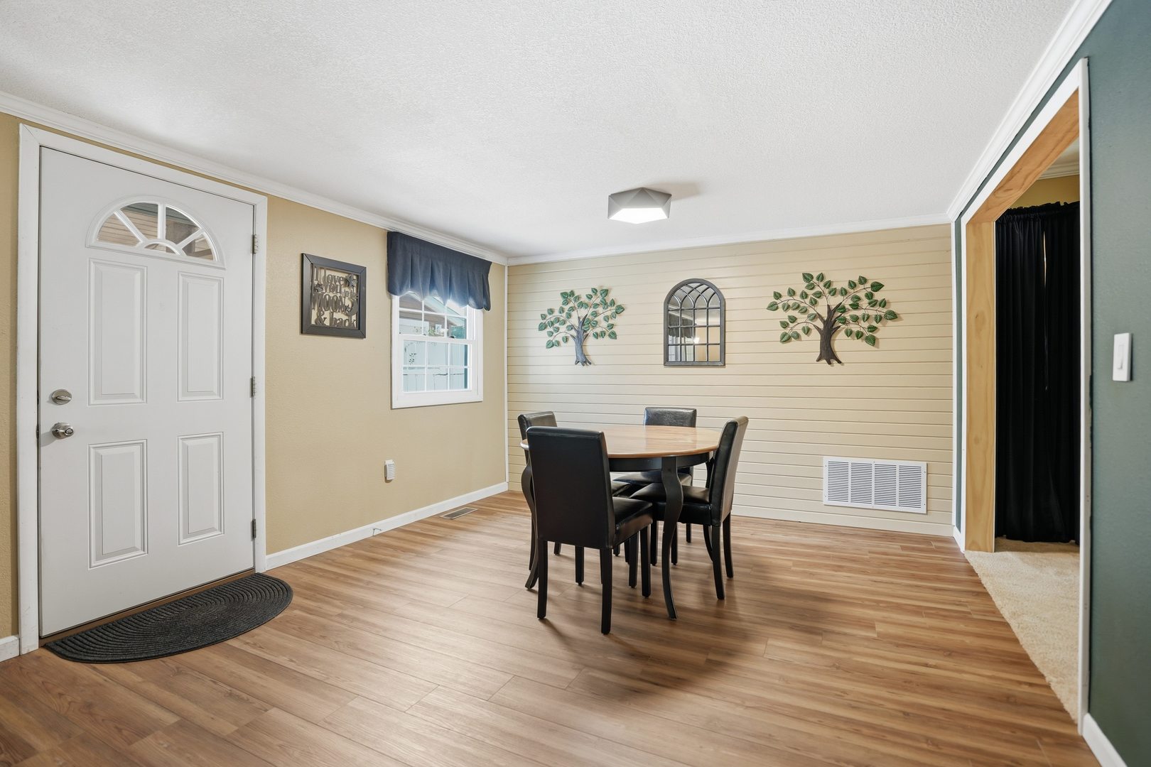 4223 193rd Street Property Photo 12