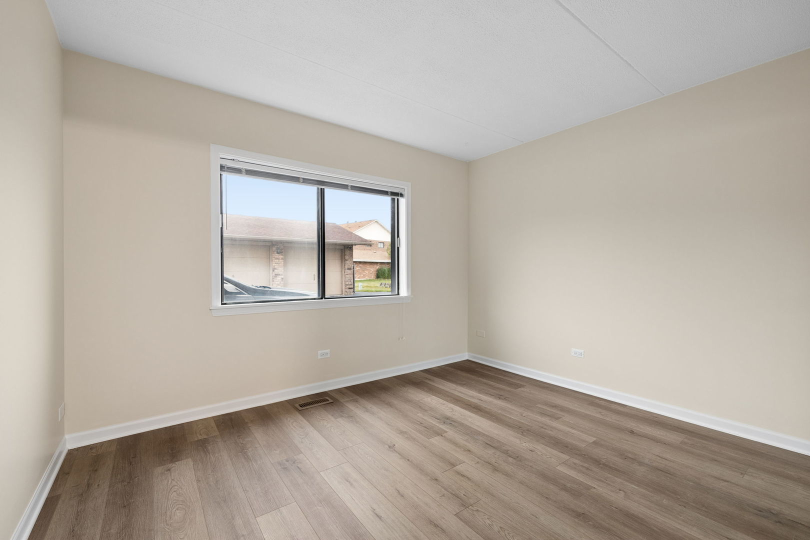 8158 169th Street 1w Property Photo 13