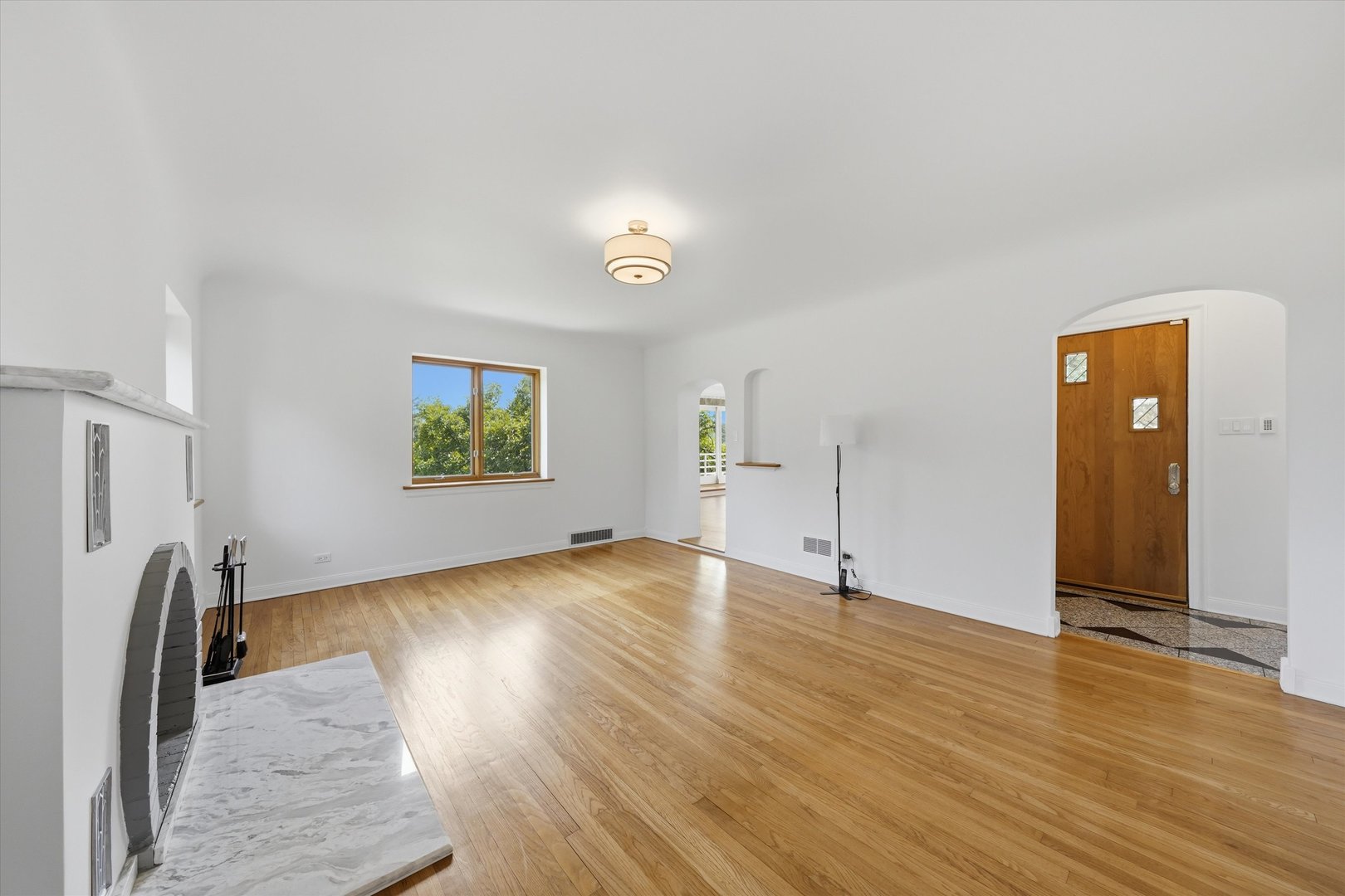 459 Aberdeen Drive Property Photo 5