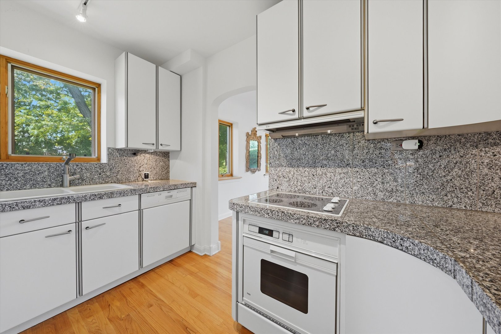 459 Aberdeen Drive Property Photo 11
