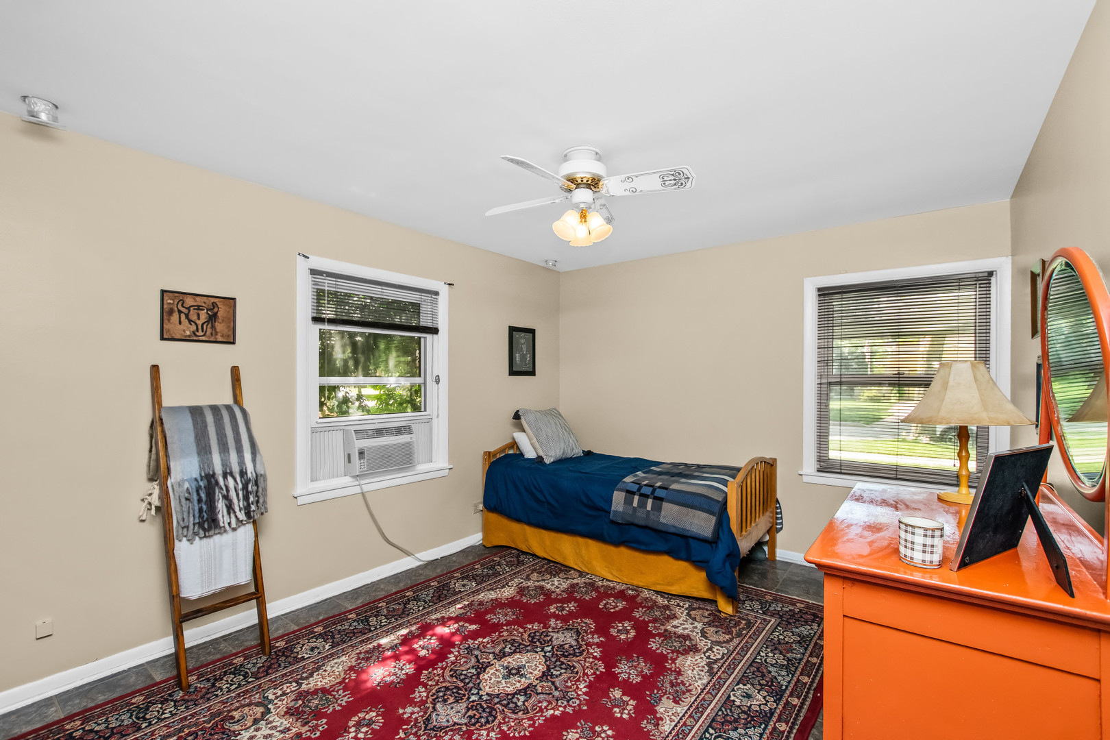 8526 Rockefeller Avenue Property Photo 11